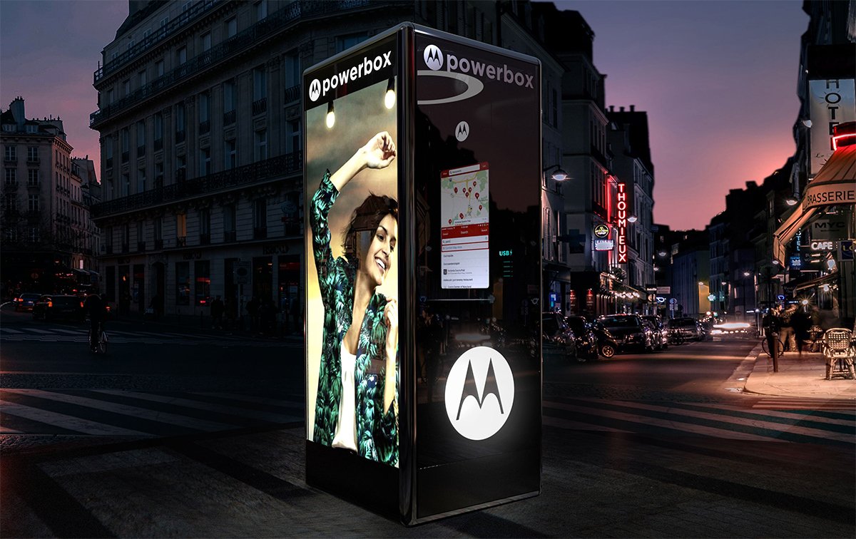 Image 1 : Rétro : Motorola va réinstaller des cabines téléphoniques en France