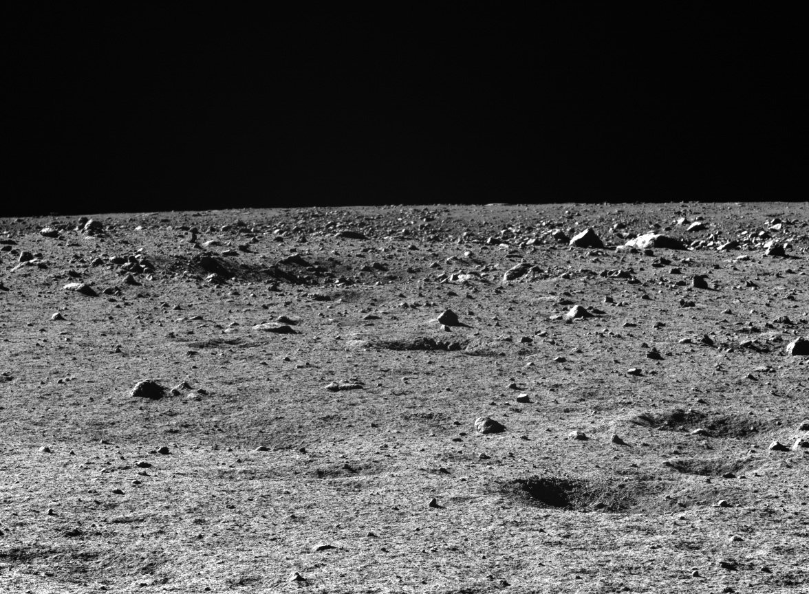 Image 1 : Une bibliothèque numérique larguée sur la Lune