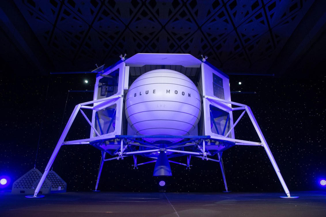 Image 1 : Jeff Bezos dévoile Blue Moon, son projet d’alunisseur