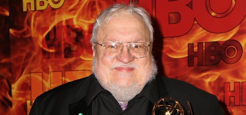 Image 1 : Georges R.R. Martin travaille sur un jeu vidéo japonais