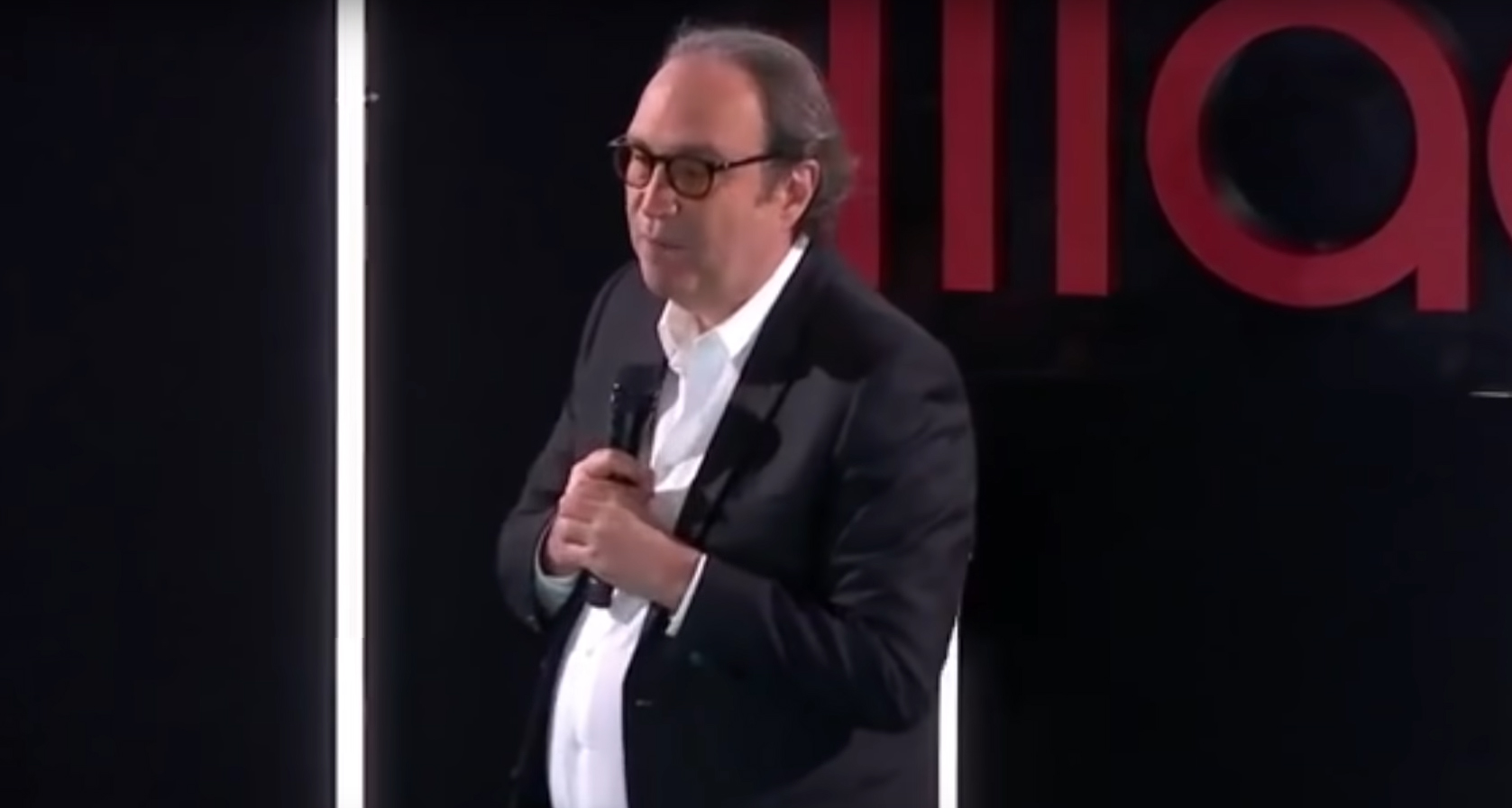 Image 1 : Free reconnaît avoir été « arrogant », mais promet de se rattraper