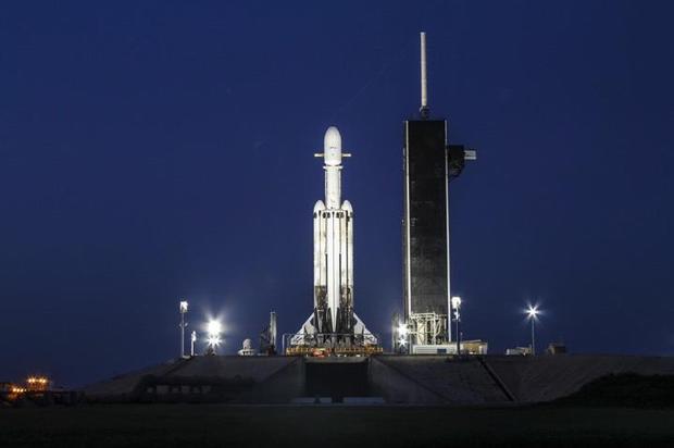 Image 1 : SpaceX va envoyer des cendres humaines dans l’Espace