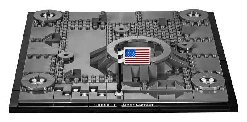 Image 3 : LEGO sort un ensemble d’atterrisseur lunaire Apollo 11