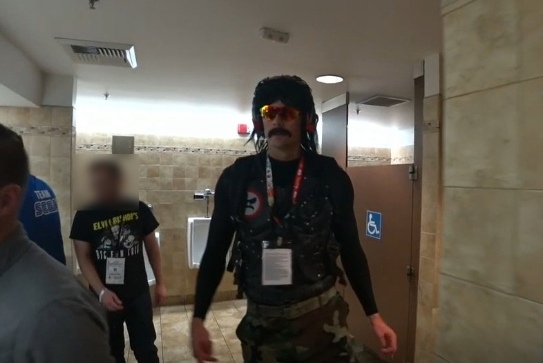 Image 1 : Le streamer Dr. Disrespect banni de Twitch pour avoir diffusé un live depuis les toilettes de l’E3
