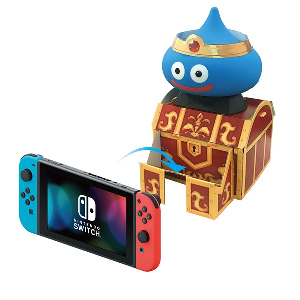 Image 2 : La Switch a droit à sa manette Dragon Quest en forme de Slime