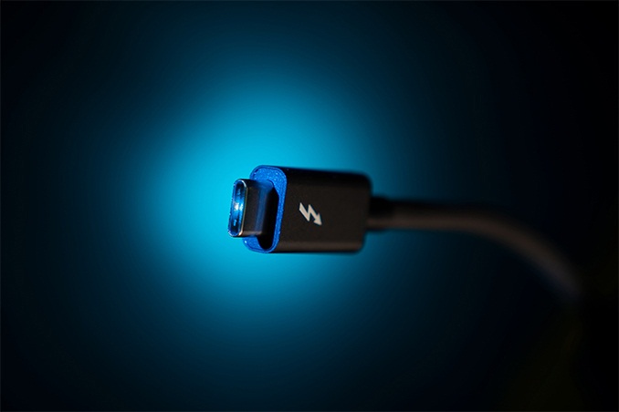 Image 1 : USB 4 : deux fois plus rapides, les 1ers périphériques sortiront en 2020