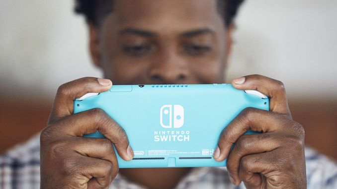 Image 2 : Nintendo Switch Lite vs. Switch : quelle console choisir ?