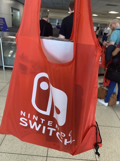 Image 2 : Une compagnie aérienne a offert une Nintendo Switch à tous ses passagers