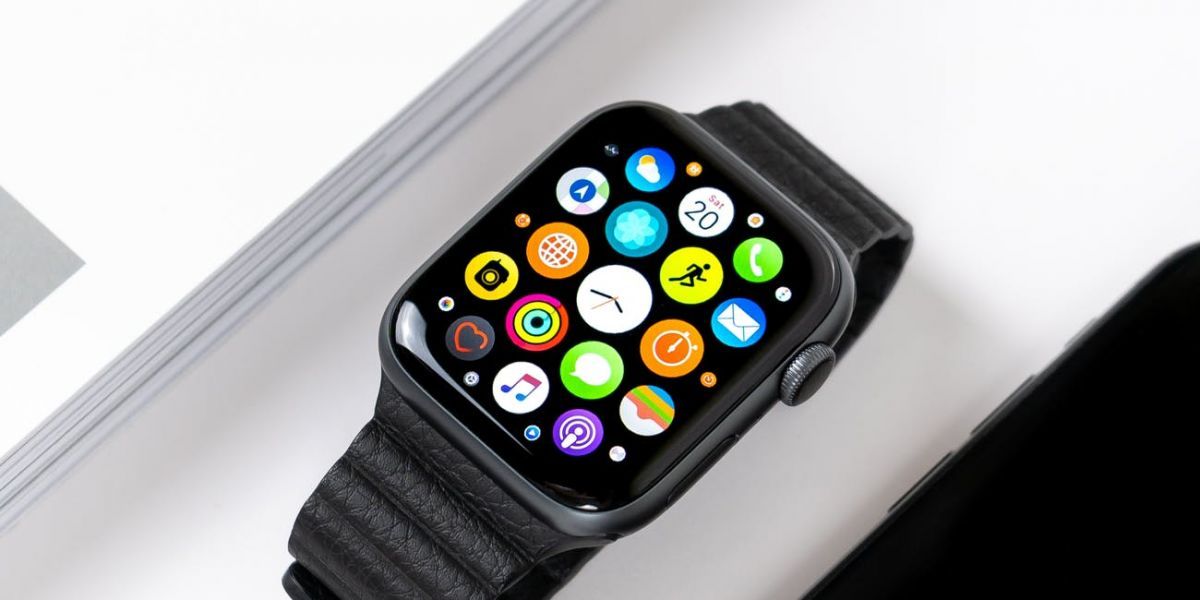 Image 1 : La future Apple Watch en titane et en céramique ?