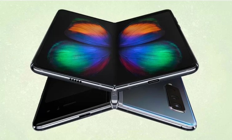 Image 1 : Le Samsung Galaxy Fold sortira finalement le 6 septembre