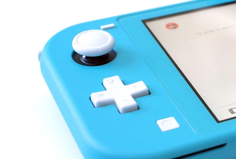 Image 1 : Switch Lite : le Joy-Con Drift mène Nintendo devant la justice