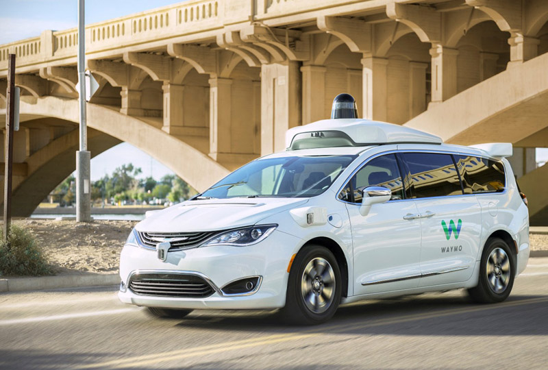Image 1 : Taxi autonome : déjà plus de 6300 passagers ont voyagé sans chauffeur