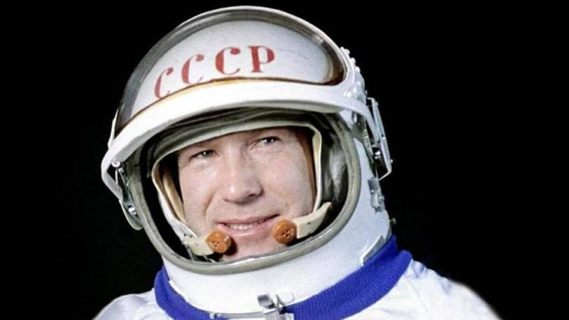 alexei leonov deces comonaute marche espace