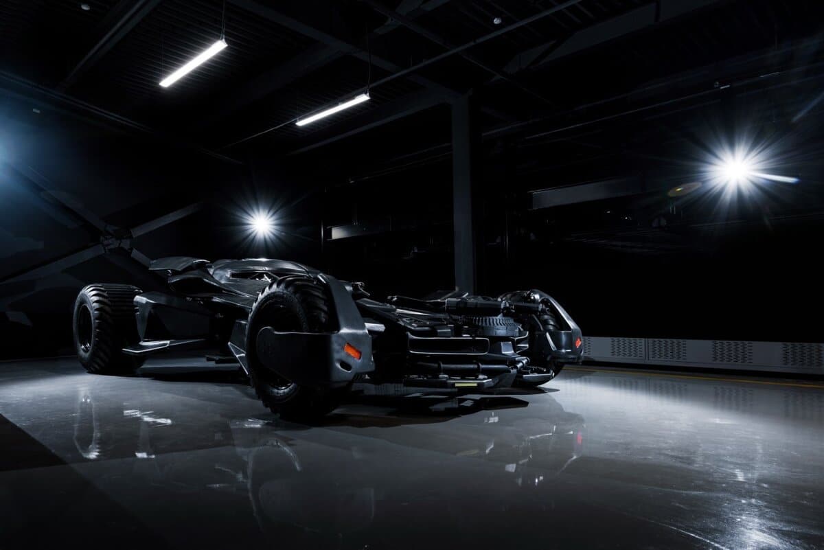 Image 2 : Batman : la Batmobile est à vendre, mais pas à n’importe quel prix