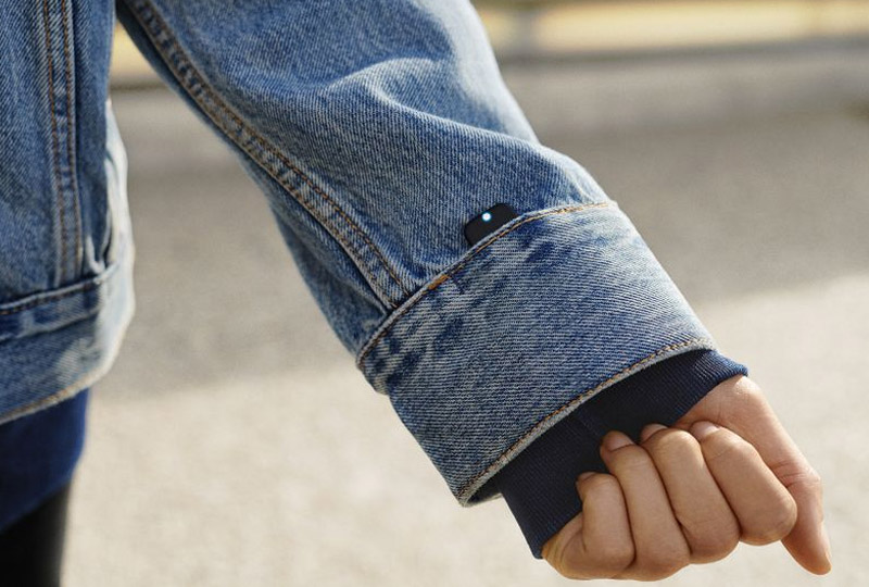 Image 1 : Google et Levi’s créent un blouson qui répond aux appels et prend des selfies