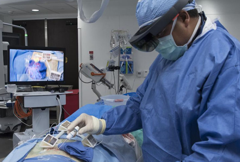 Image 1 : La réalité augmentée permettrait une vision à rayon X en temps réel aux chirurgiens