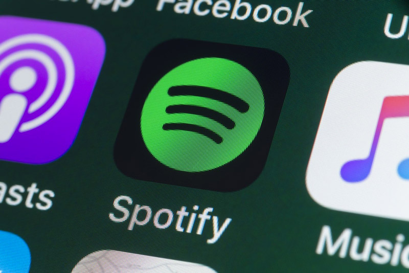 Image 1 : Spotify : vous pouvez enfin lancer vos musiques avec Siri et bientôt sur Apple TV