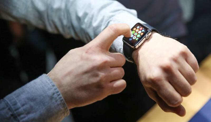 Image 1 : Apple Watch : et si Face ID rejoignait votre poignet ?