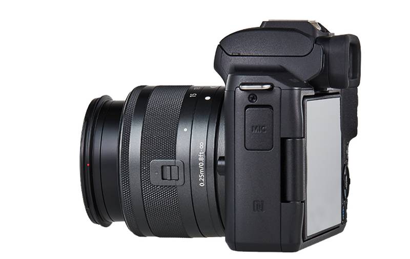 Canon EOS M50