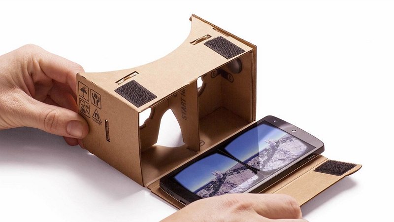 Image 1 : Google abandonne Cardboard, son casque de réalité virtuelle en carton