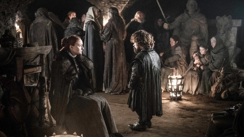 Image 1 : Game of Thrones : une scène coupée où Tyrion et Sansa tuent des morts-vivants a été dévoilée