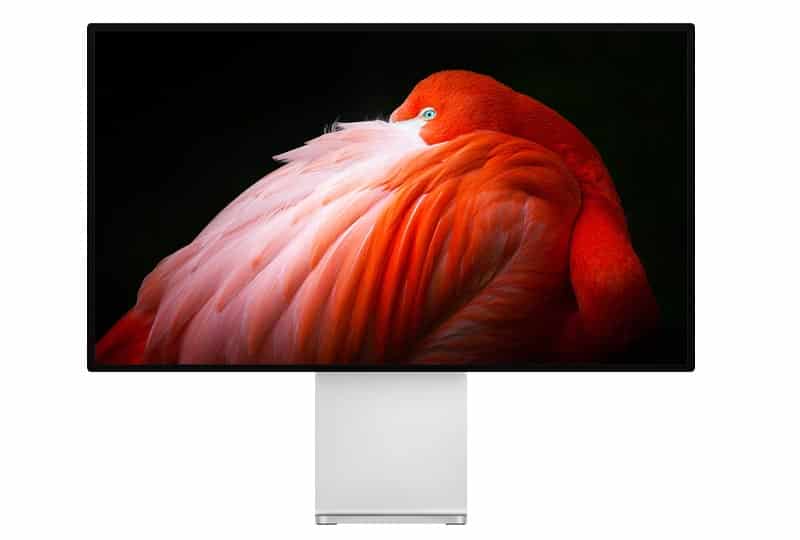 Image 1 : Sans ce chiffon Apple, vous allez abîmer votre Pro Display XDR à 6500 euros