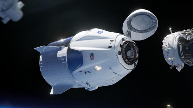 Image 1 : SpaceX : voilà à quoi ressemblera la première mission du Crew Dragon