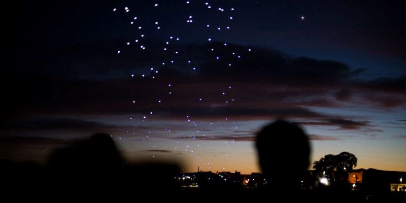 Image 1 : Des nuées de drones géants survolent le Colorado et le Nebraska