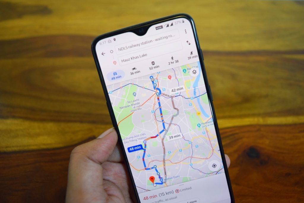 Image 1 : Google Maps travaille sur des itinéraires « sûrs » la nuit