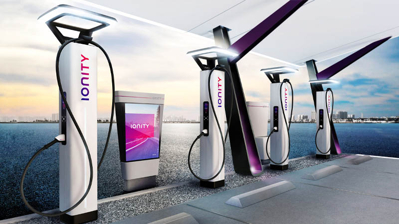 Image 1 : Voitures électriques : Plus 15 % de stations de recharge en 2019 en France