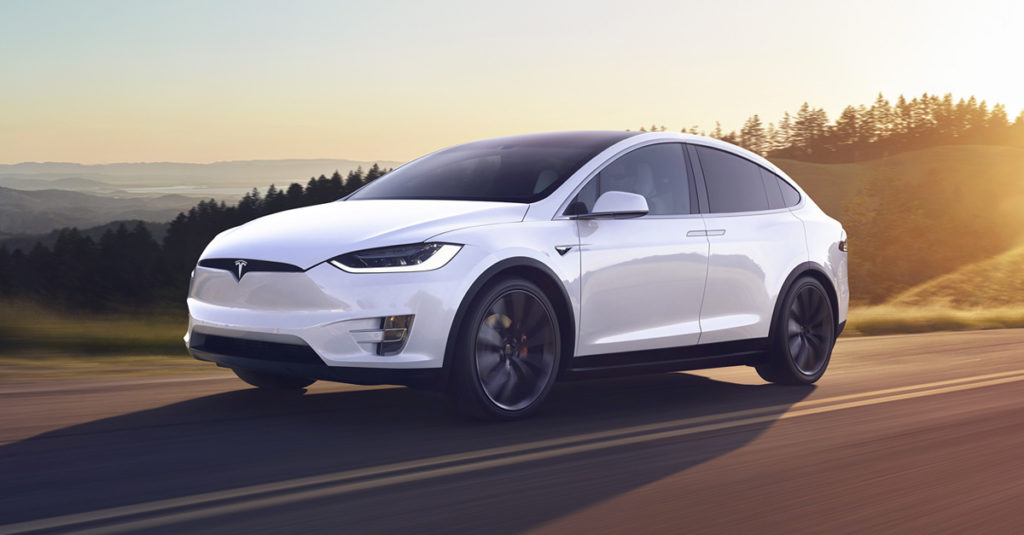 Image 1 : Tesla : Model X 2019 explosée contre un mur, que reste-t-il ?