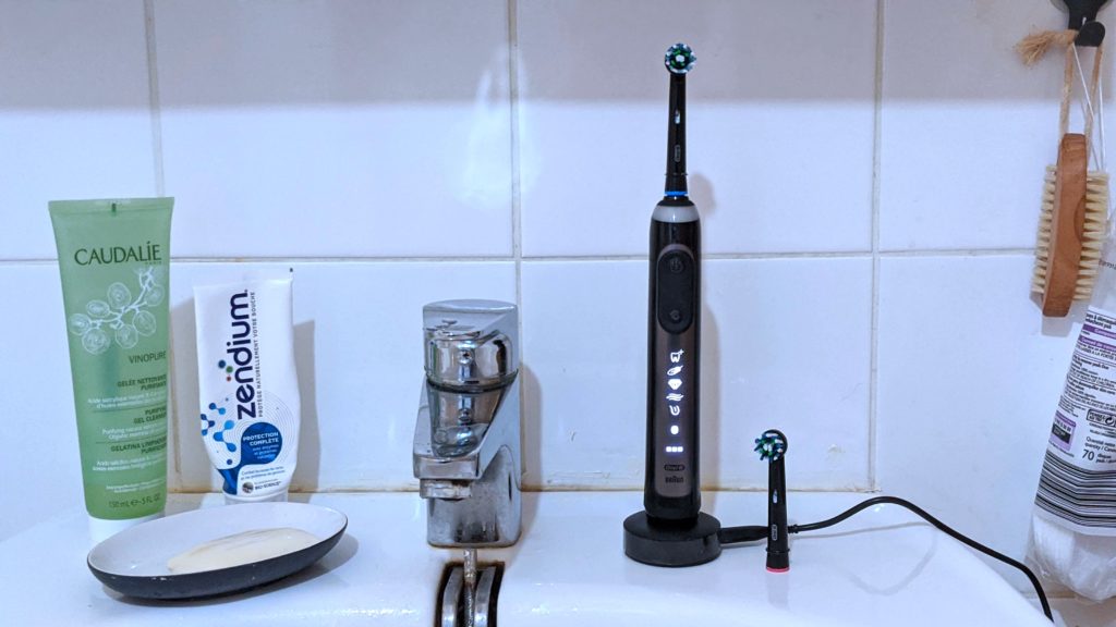 Image 8 : Test Oral-B Genius-X 20000 : se brosse-t-on mieux les dents avec une brosse de luxe ?