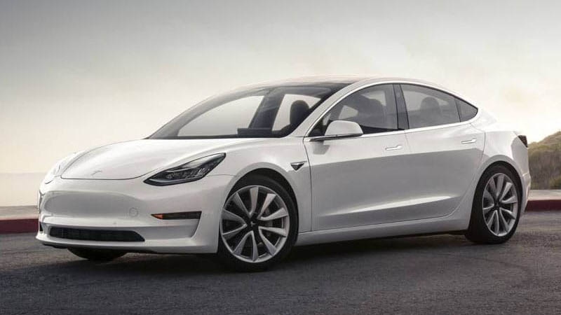 Image 1 : Tesla : piratez une Model 3 et repartez avec 1 million de dollars et la voiture