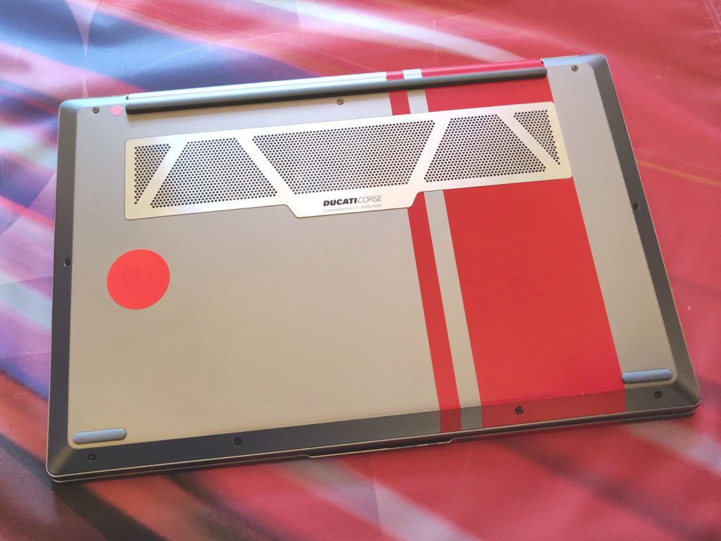 Image 4 : Lenovo Ducati 5, voici le PC portable dédié aux fans de motos