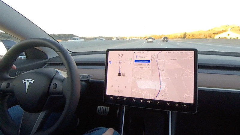 tesla autopilot intelligence artificielle accident