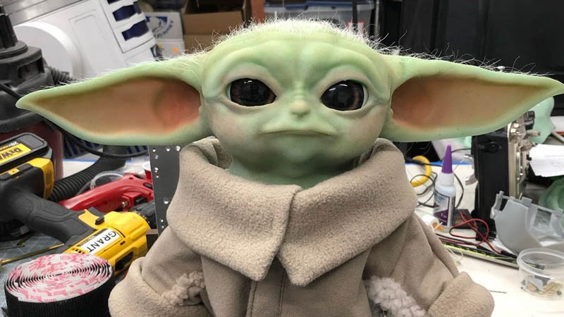 Image 1 : Star Wars : un fan recrée une figurine animée du bébé Yoda de The Mandalorian