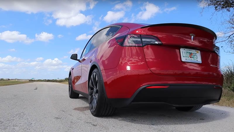 Image 1 : La Tesla Model Y Performance abat le 0 à 100 km/h plus rapidement que prévu