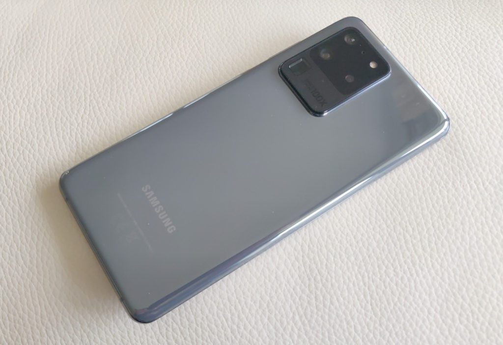 Test du smartphone Samsung Galaxy S20 FE 5G : une fiche technique moindre  mais un mobile qui reste séduisant