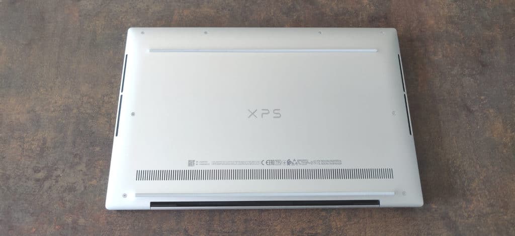Image 22 : Test Dell XPS 13 2020 : un PC portable luxueux, 4K, puissant, mais pas toujours autonome