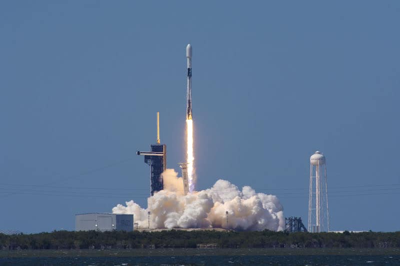 falcon 9 decollage spacex starlink