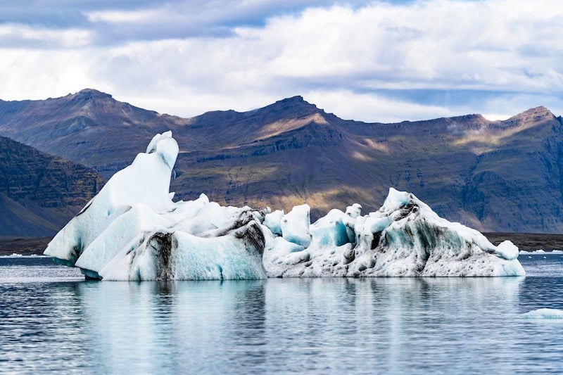 iceberg groenland rechauffement climatique