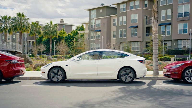 Image 1 : Votre Tesla se garera automatiquement avant fin 2020, c’est le souhait d’Elon Musk