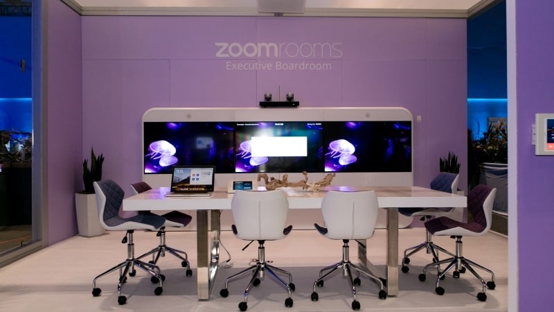 Image 1 : Zoom demande à Facebook de l'aider à régler ses problèmes de sécurité