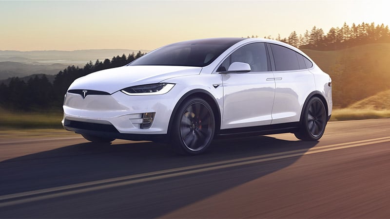 Image 1 : Tesla Model X : 400 mètres en 10 secondes grâce à un véhicule modifié