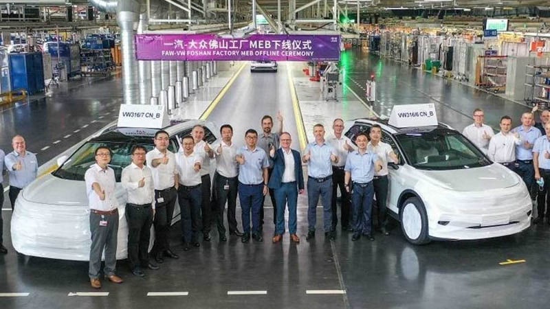 Image 1 : Les futurs SUV électriques Volkswagen ID.4 et ID.6 se dévoilent dans leur usine de Chine