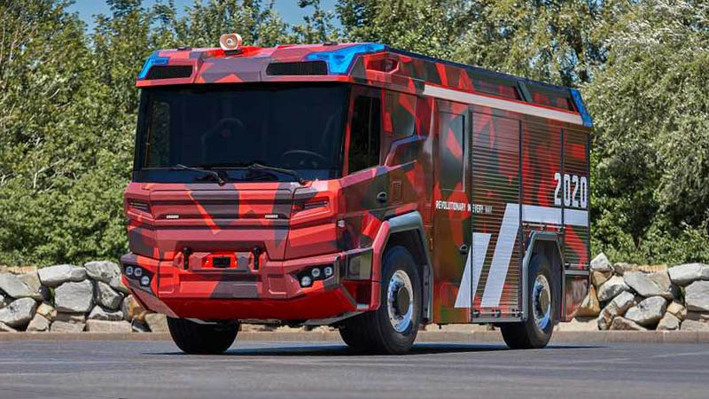 Image 1 : Volvo et Rosenbauer présentent le premier camion de pompier électrique au monde