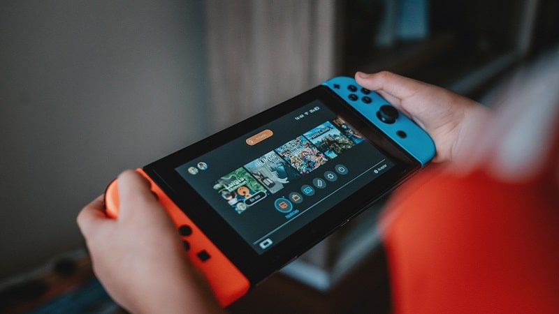 Comment charger sa Nintendo Switch: 9 étapes