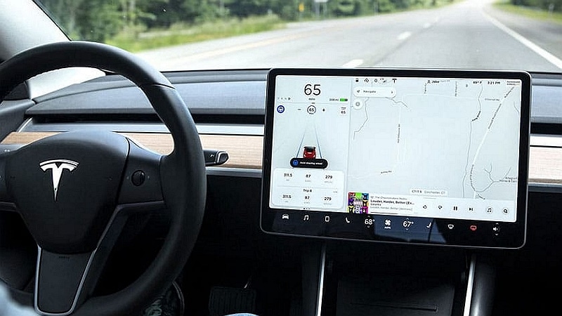 Logiciel Autopilot de Tesla