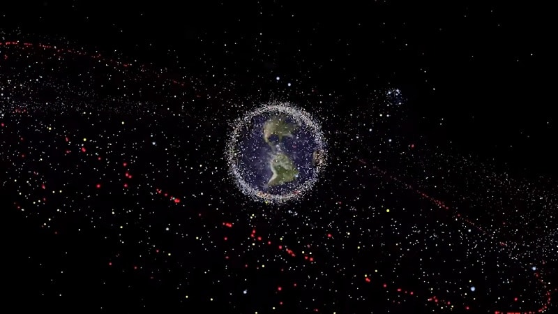Image 1 : Les débris spatiaux étouffent de plus en plus l'orbite de la Terre