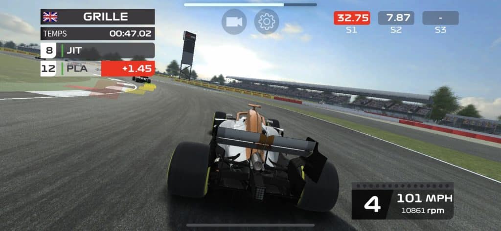 F1 Mobile Racing